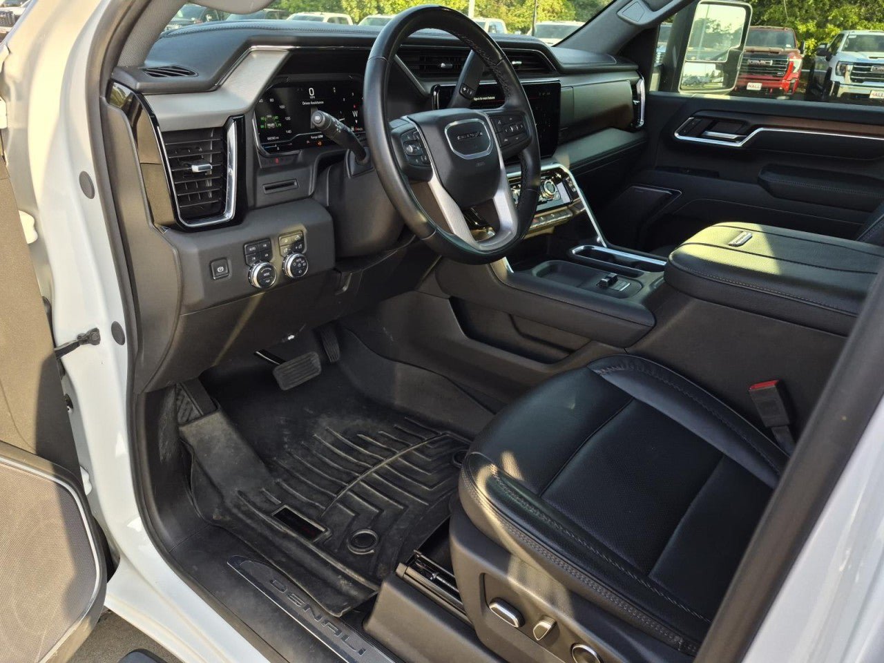 Certified 2025 GMC Sierra 2500 Denali AWD/4WD image 11