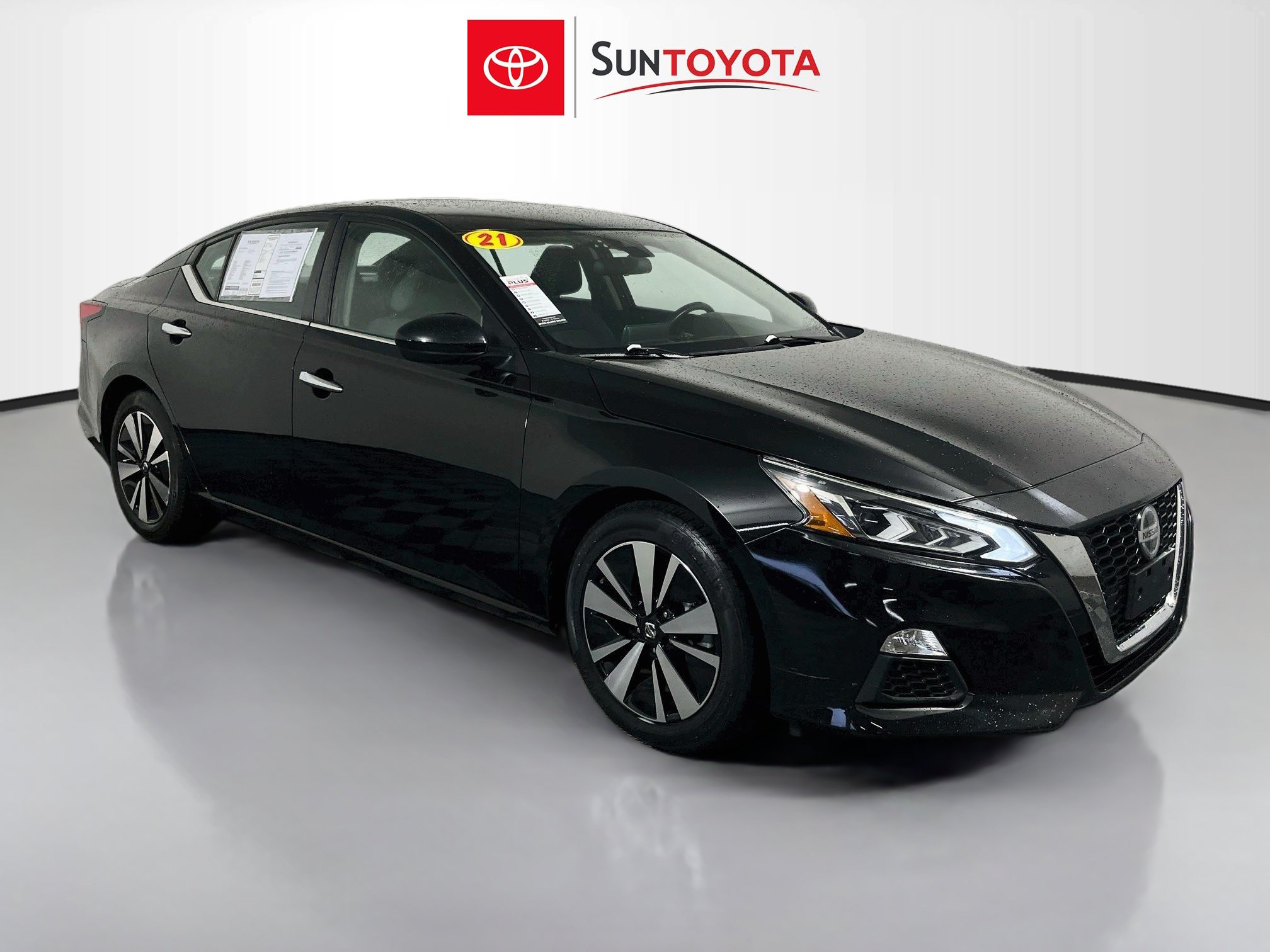 Used 2021 Nissan Altima 2.5 SV FWD image 1