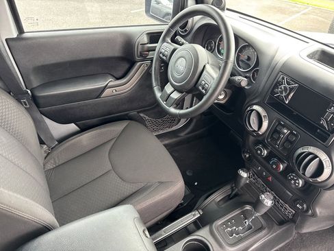 Used 2014 Jeep Wrangler Unlimited Sport w/ Quick Order Package 24S image 24