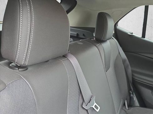 Used 2025 Buick Encore GX Preferred AWD/4WD image 23