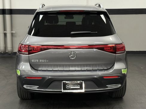 Used 2023 Mercedes-Benz EQB 250+ image 11