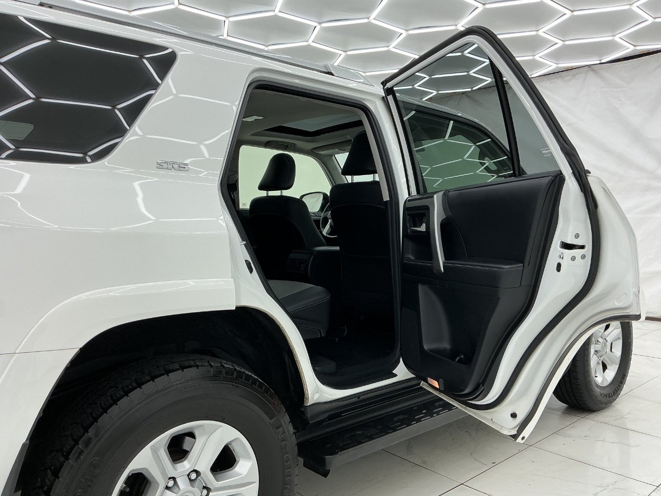 Used 2016 Toyota 4Runner SR5 Premium AWD/4WD image 23