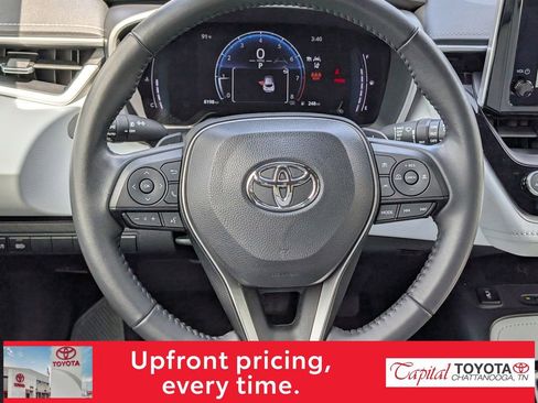 Used 2025 Toyota Corolla XSE FWD image 13