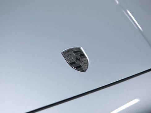 Certified 2025 Porsche Cayenne Turbo image 34