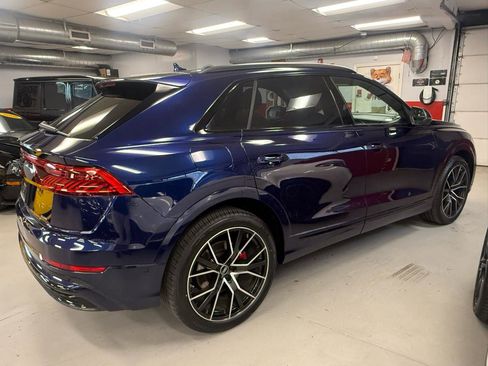 Used 2022 Audi Q8 Prestige w/ Prestige Package AWD/4WD image 7