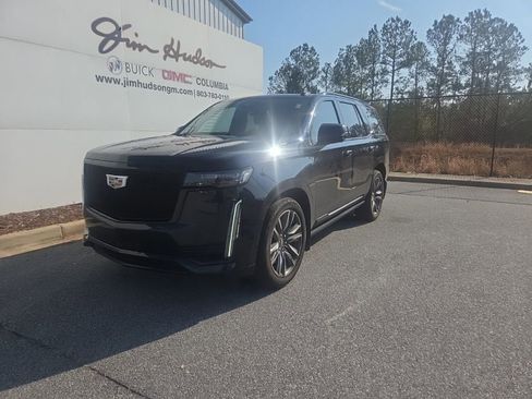 Used 2022 Cadillac Escalade Sport Platinum image 3