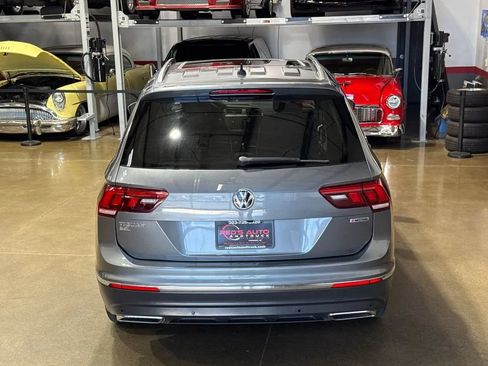 Used 2021 Volkswagen Tiguan SEL AWD/4WD image 6