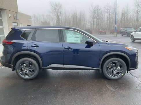 New 2026 Nissan Rogue SV w/ Cold Weather Package image 4