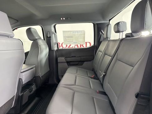 New 2026 Ford F250 XL w/ XL Chrome Package image 18