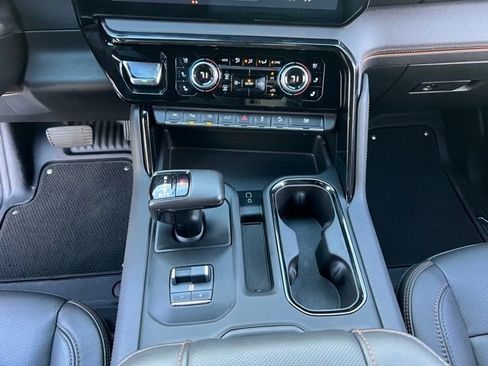 Used 2022 GMC Sierra 1500 AT4 w/ AT4 Premium Package image 26