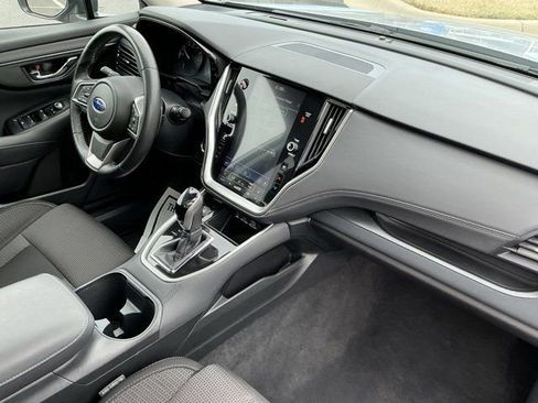 Used 2025 Subaru Outback Premium image 20
