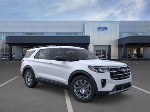 New 2026 Ford Explorer Active w/ Active Comfort Package image 8