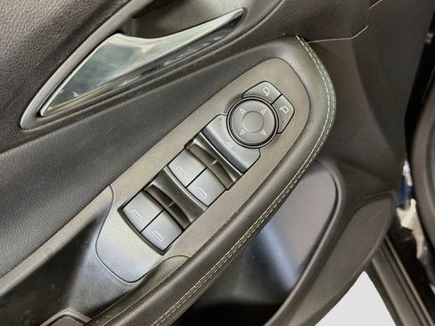 Used 2024 Buick Encore GX Preferred FWD image 18