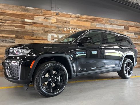 New 2026 Jeep Grand Cherokee L Limited AWD/4WD image 16
