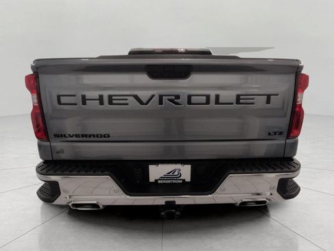 Used 2021 Chevrolet Silverado 1500 LTZ w/ LTZ Premium Package AWD/4WD image 24