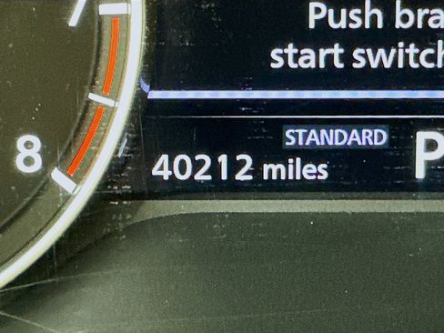 Used 2023 Nissan Rogue SL image 19