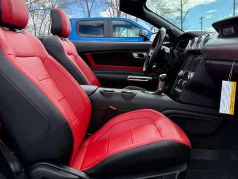 Used 2023 Ford Mustang GT Premium image 14