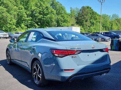Used 2024 Nissan Sentra SV FWD image 3