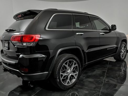 Used 2019 Jeep Grand Cherokee Limited w/ Trailer Tow Group IV AWD/4WD image 9