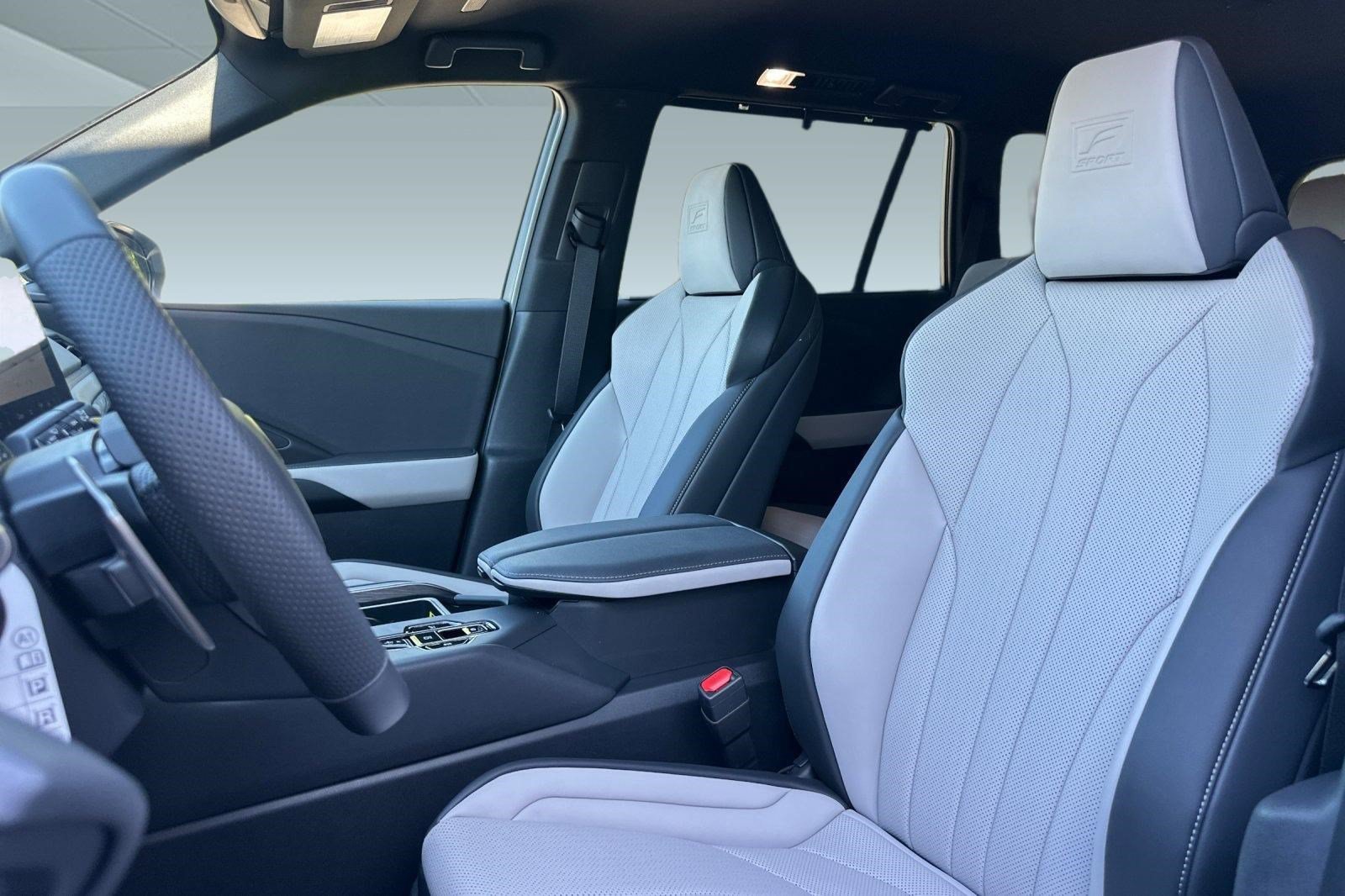 New 2026 Lexus TX 500h AWD w/ Technology Package image 5