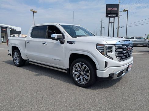Used 2022 GMC Sierra 1500 Denali w/ Denali Reserve Package AWD/4WD image 2
