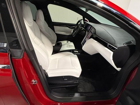Used 2018 Tesla Model X 75D AWD/4WD image 41