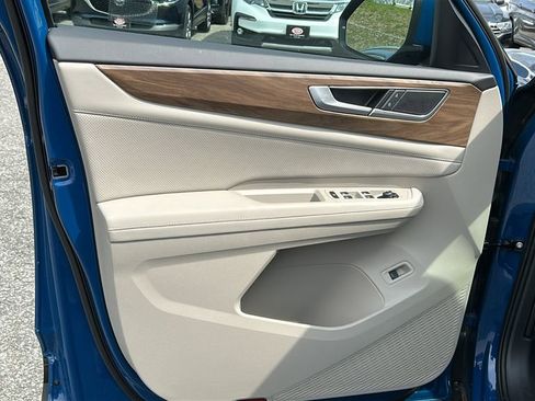 New 2025 Volkswagen Atlas SE AWD/4WD image 9