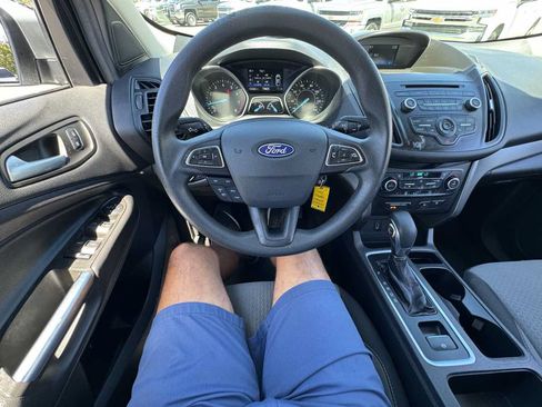 Used 2018 Ford Escape SE FWD image 34