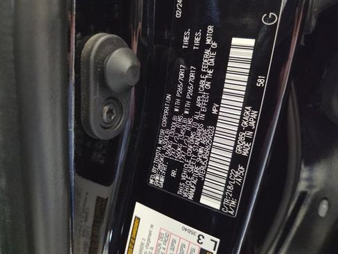 Used 2024 Toyota 4Runner TRD Off-Road Premium w/ Moonroof Package AWD/4WD image 18