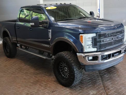 Used 2017 Ford F250 Lariat w/ Lariat Ultimate Package AWD/4WD image 9