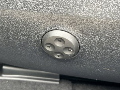 Used 2024 Mercedes-Benz E 350 4MATIC Sedan image 28