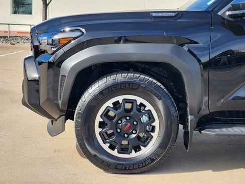 Used 2025 Toyota 4Runner TRD Off-Road Premium w/ Tow Technology Package AWD/4WD image 5