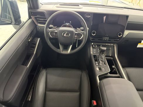Used 2025 Lexus GX 550 w/ Accessory Package (CT) AWD/4WD image 23
