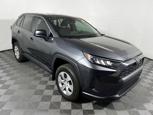 Used 2023 Toyota RAV4 LE FWD image 3