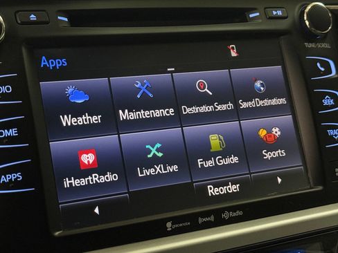 Used 2019 Toyota Highlander XLE AWD/4WD image 58