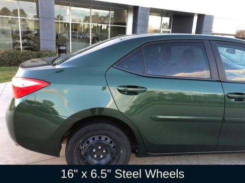 Used 2014 Toyota Corolla LE image 18