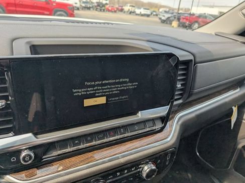 New 2026 GMC Sierra 1500 SLE AWD/4WD image 22