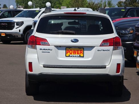 Used 2011 Subaru Outback 2.5i Limited w/ PWR Moonroof Pkg AWD/4WD image 5