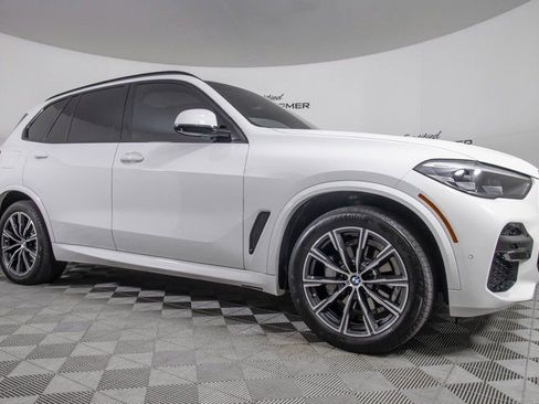 Used 2022 BMW X5 sDrive40i w/ M Sport Package image 3