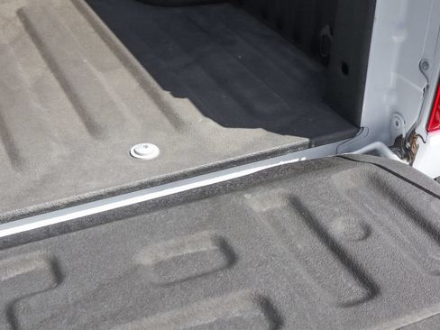 Used 2023 Ford F150 Lariat w/ Equipment Group 502A High RWD image 9