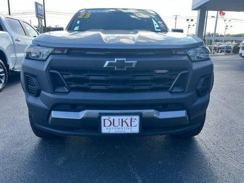 Used 2023 Chevrolet Colorado Trail Boss w/ Advanced Trailering Package AWD/4WD image 16