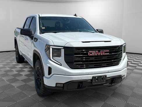 Used 2023 GMC Sierra 1500 Elevation AWD/4WD image 7