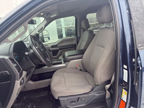 Used 2020 Ford F150 XLT w/ Equipment Group 302A Luxury image 9