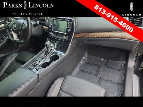 Used 2017 Nissan Maxima Platinum image 9