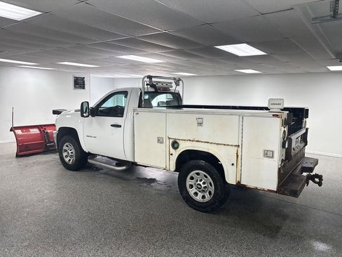 Used 2012 Chevrolet Silverado 3500 W/T w/ Snow Plow Prep Package image 6