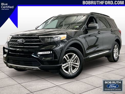 Certified 2022 Ford Explorer XLT w/ Equipment Group 202A AWD/4WD image 1