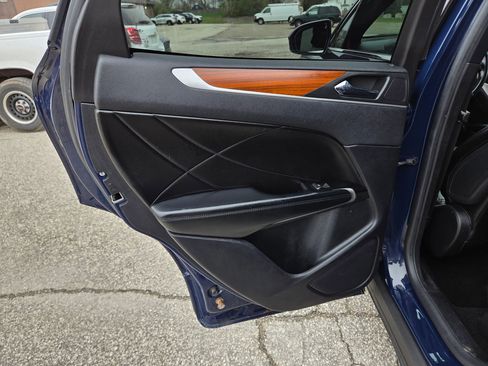 Used 2019 Lincoln MKC Reserve w/ MKC Climate Package image 19