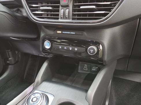 Used 2024 Ford Escape ST-Line w/ Tech Pack #1 FWD image 16