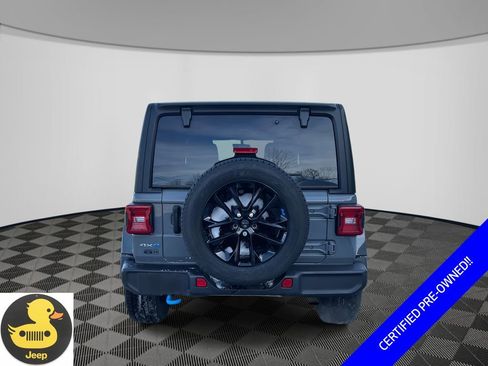 Used 2023 Jeep Wrangler Unlimited Sahara image 7