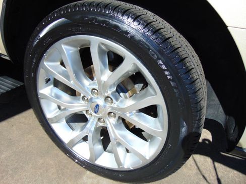 Used 2018 Ford Expedition Max Limited w/ Equipment Group 302A image 58